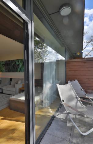 Blick auf den Balkon in der Junior Suite