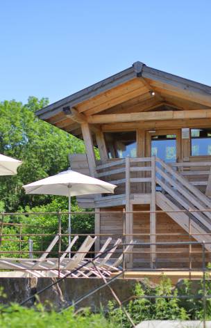 Außenansicht der 85°C Jägersauna im Mawell Resort