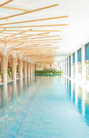 Indoor Sportpool im Mawell Resort