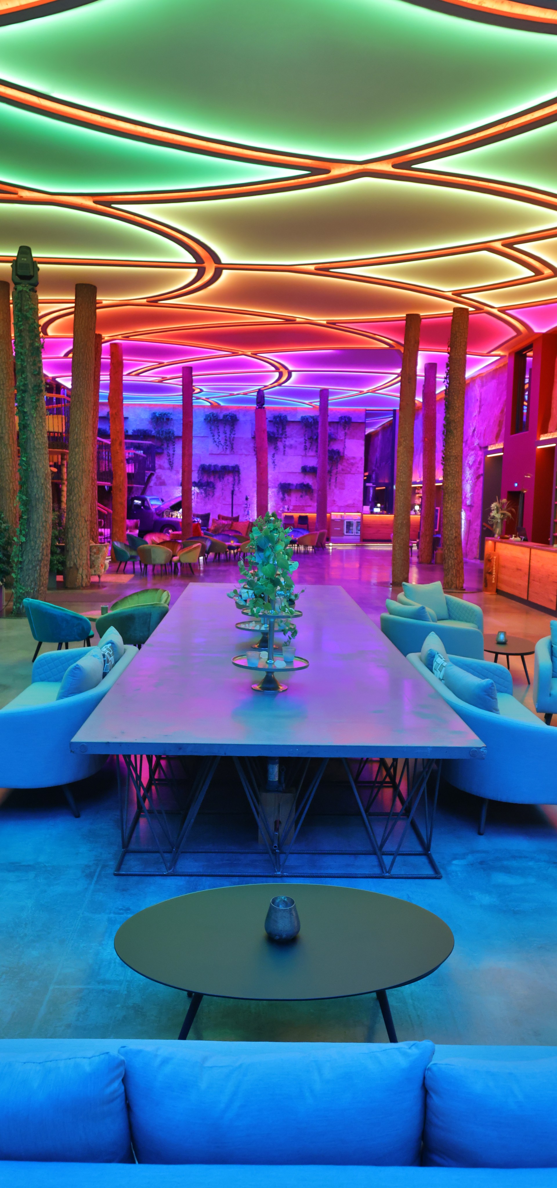 Blick in das beleuchtete Mawellinum